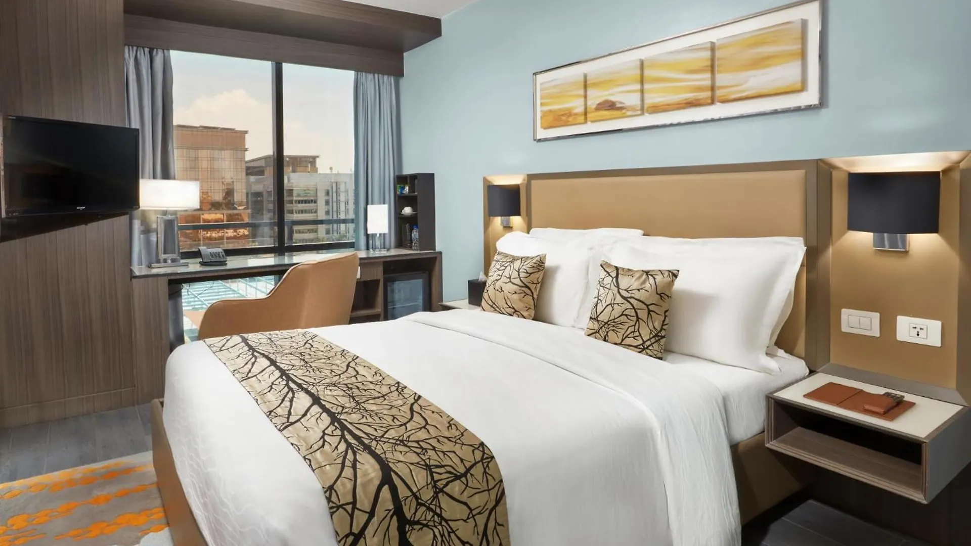 Belmont Hotel Manila Pasay 4*,